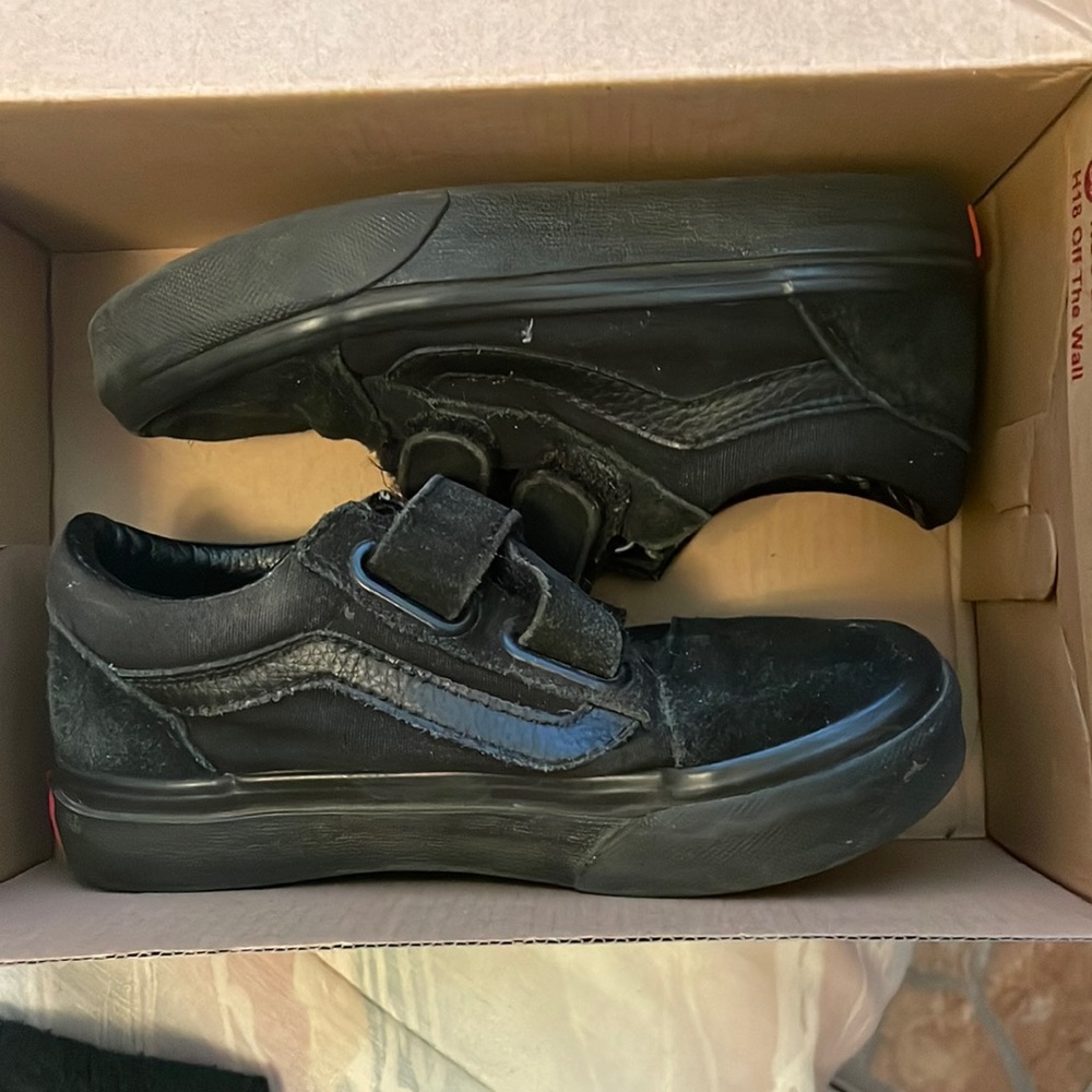 Boy Vans black